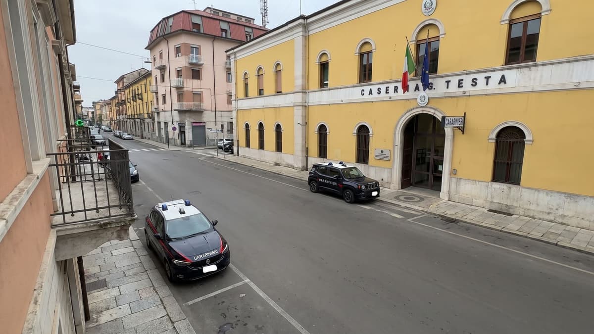 Campobasso, due minorenni molestate in via Nobile: un aggressore identificato